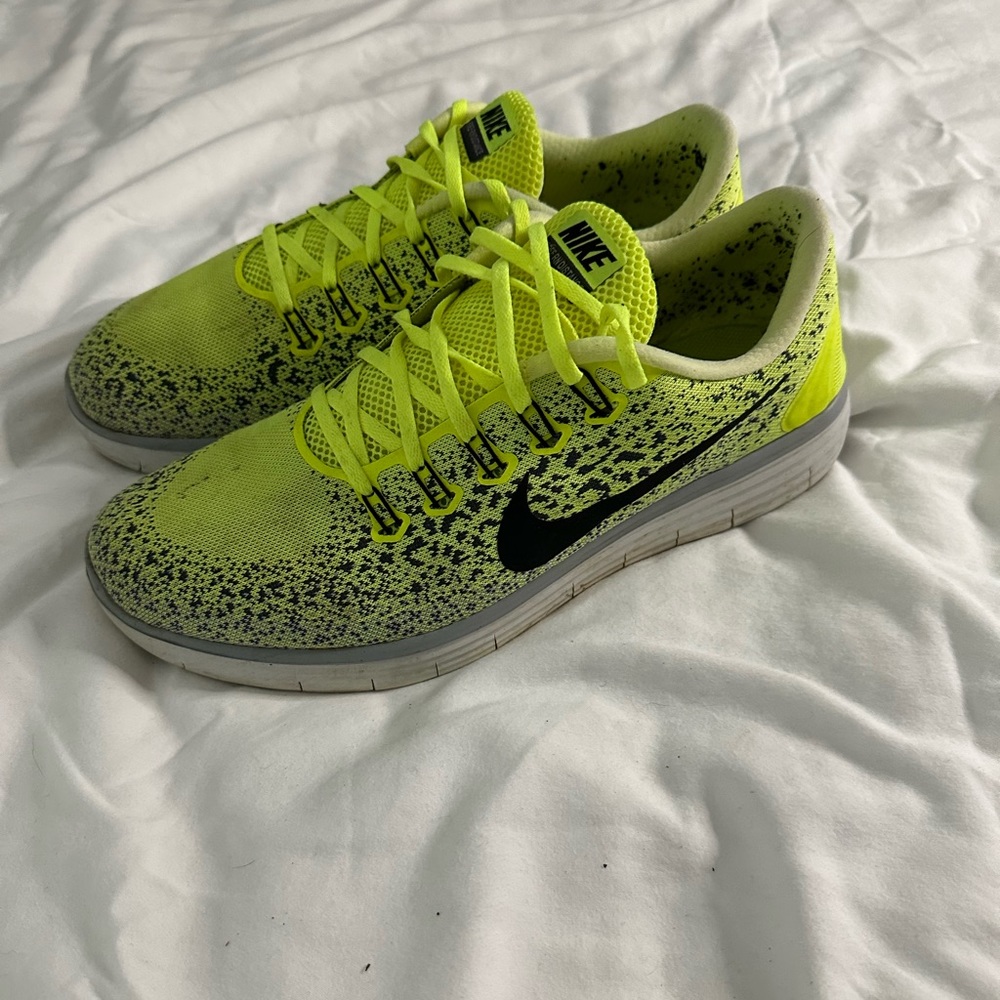 NIKE SNEAKERS